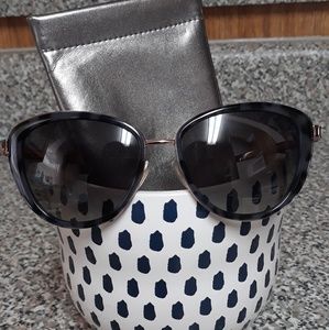 Gwen Stefani sunglasses
